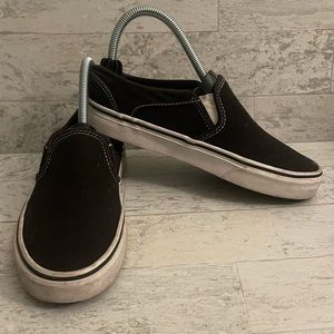 Vans, woman’s size 7.5, preowned good condition, no rips or tears.